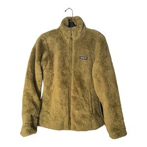 NWT Patagonia women’s zip up fluffy jacket